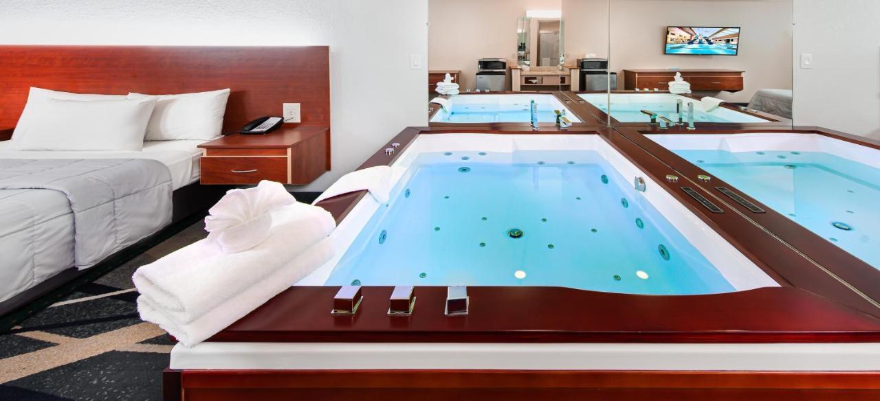 Grand Marquis Waterpark Hotel & Suites Lake Delton Εξωτερικό φωτογραφία